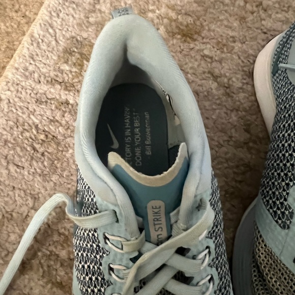 Nike Zoom. Size 7. Gently used. Blue. - Picture 7 of 8